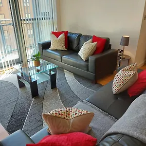  Apartment 2 Bed, 2 Bath, Free Parking & Wifi United Kingdom