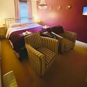  Apartment Modern Ground Floor With Free Parking Very Near Centre United Kingdom